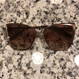 Gold & Brown Diff Cat-Eye Style Sunglasses w/ Case